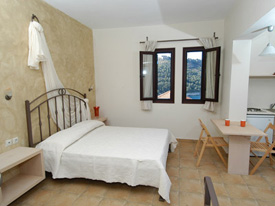 rooms in Assos