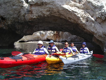 kayak through arches